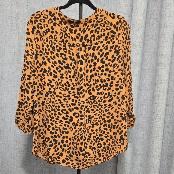 JM Collection Brown,peach and Black Animal Cheetah Print Blouse V Neck Size Med - Picture 9 of 12